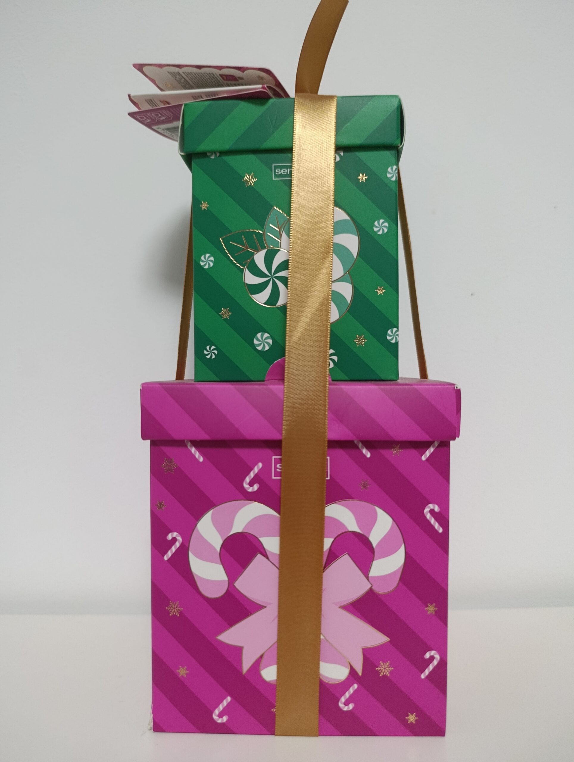 Set de Cuidado Corporal Navideño en Torre de Cajas Sence Beauty ✨